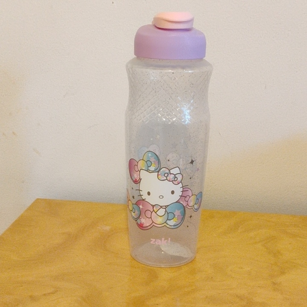 Zak! Kids Hello Kitty Water Bottle - Purple and Pink